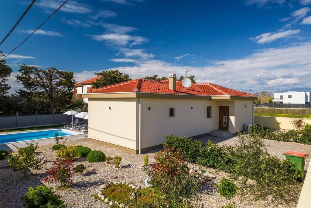 Villa Mattina, With Heated Pool And Jacuzzi بريفلاكا المظهر الخارجي الصورة