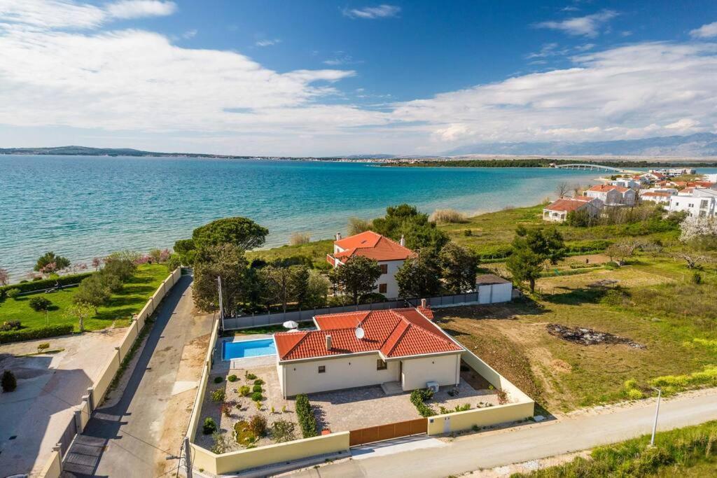 Villa Mattina, With Heated Pool And Jacuzzi بريفلاكا المظهر الخارجي الصورة